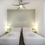 Warm Sands By Hello Homes Apartment